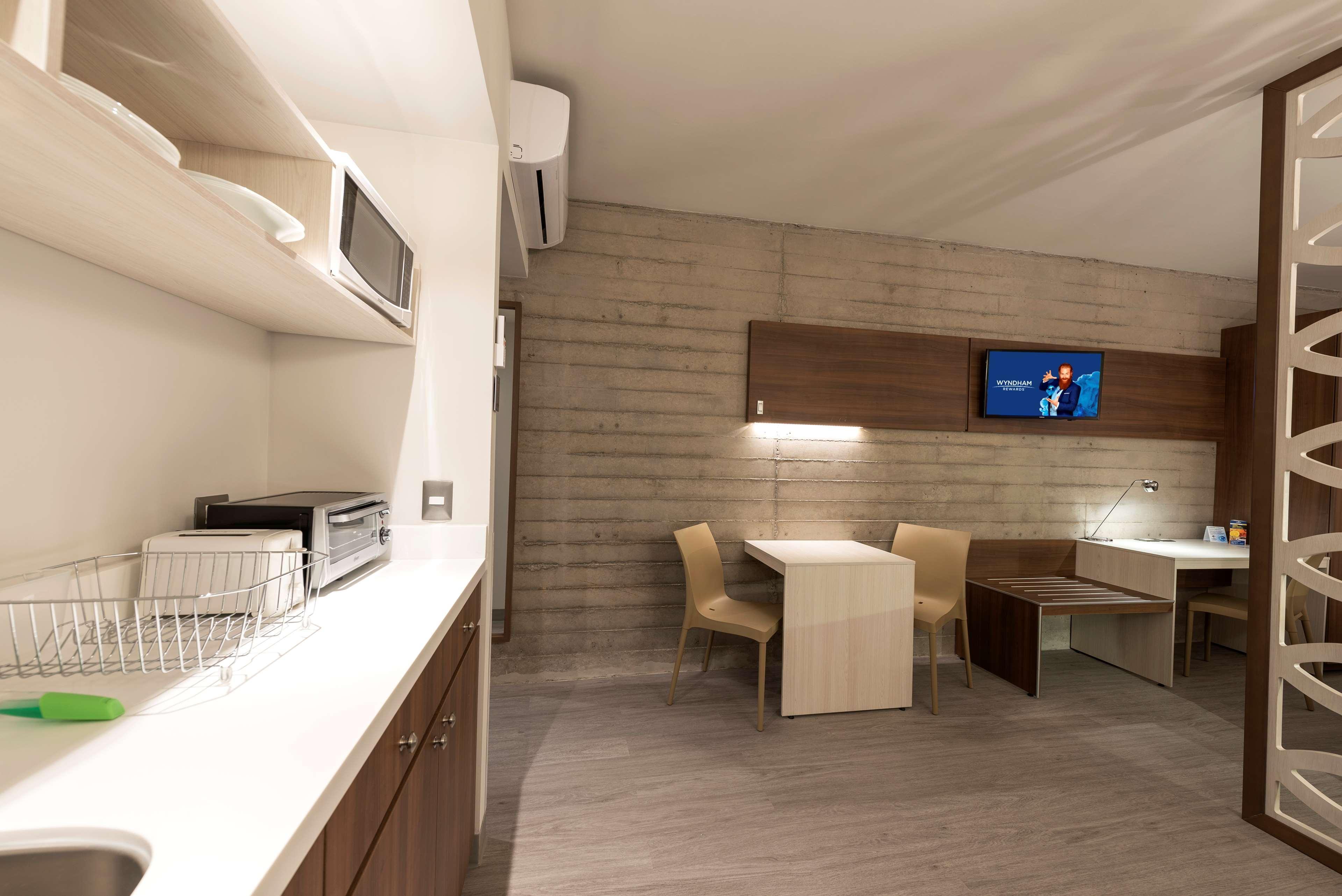 Microtel Inn & Suites By Wyndham San Luis Potosí Exteriér fotografie
