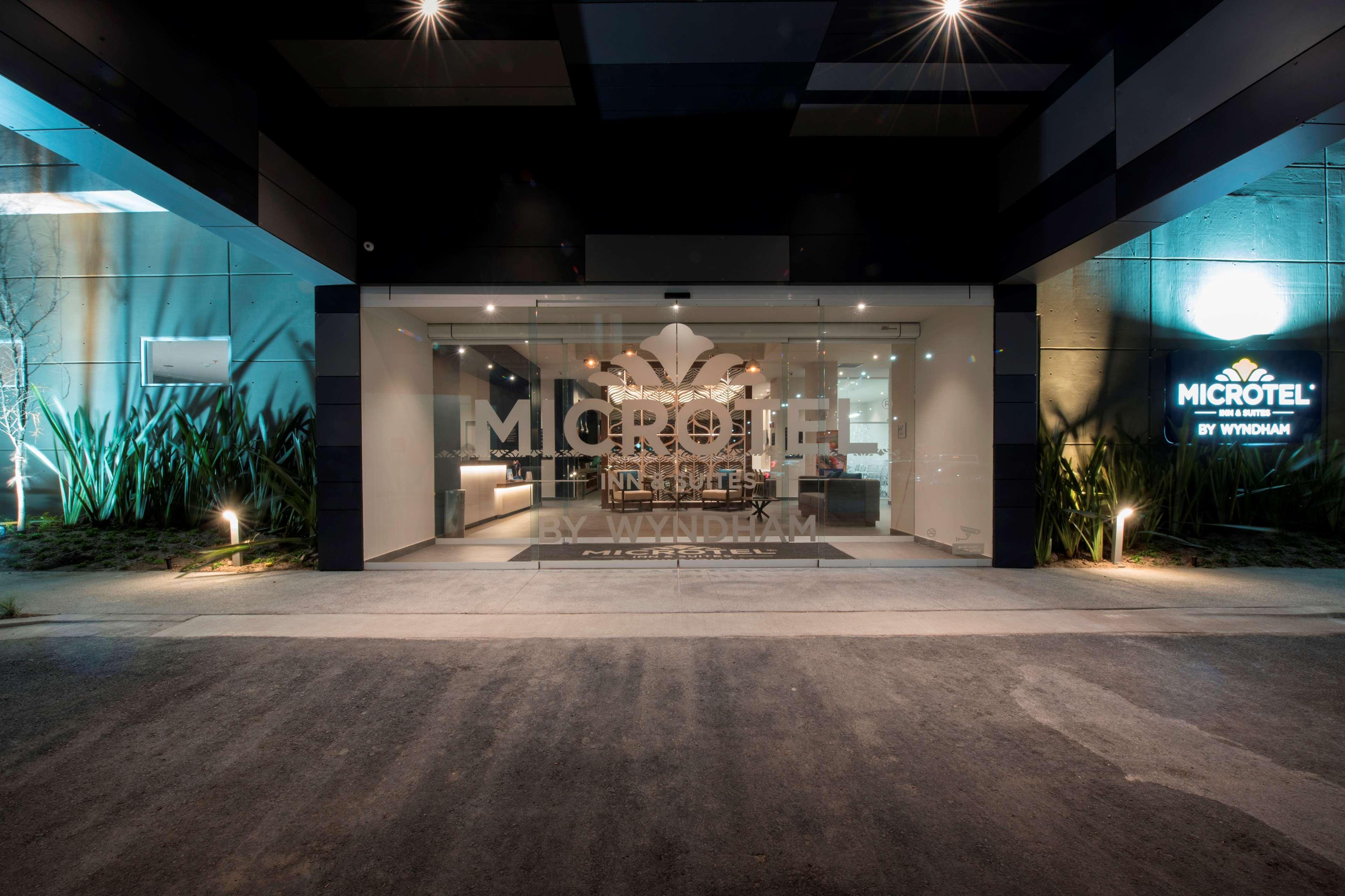Microtel Inn & Suites By Wyndham San Luis Potosí Exteriér fotografie