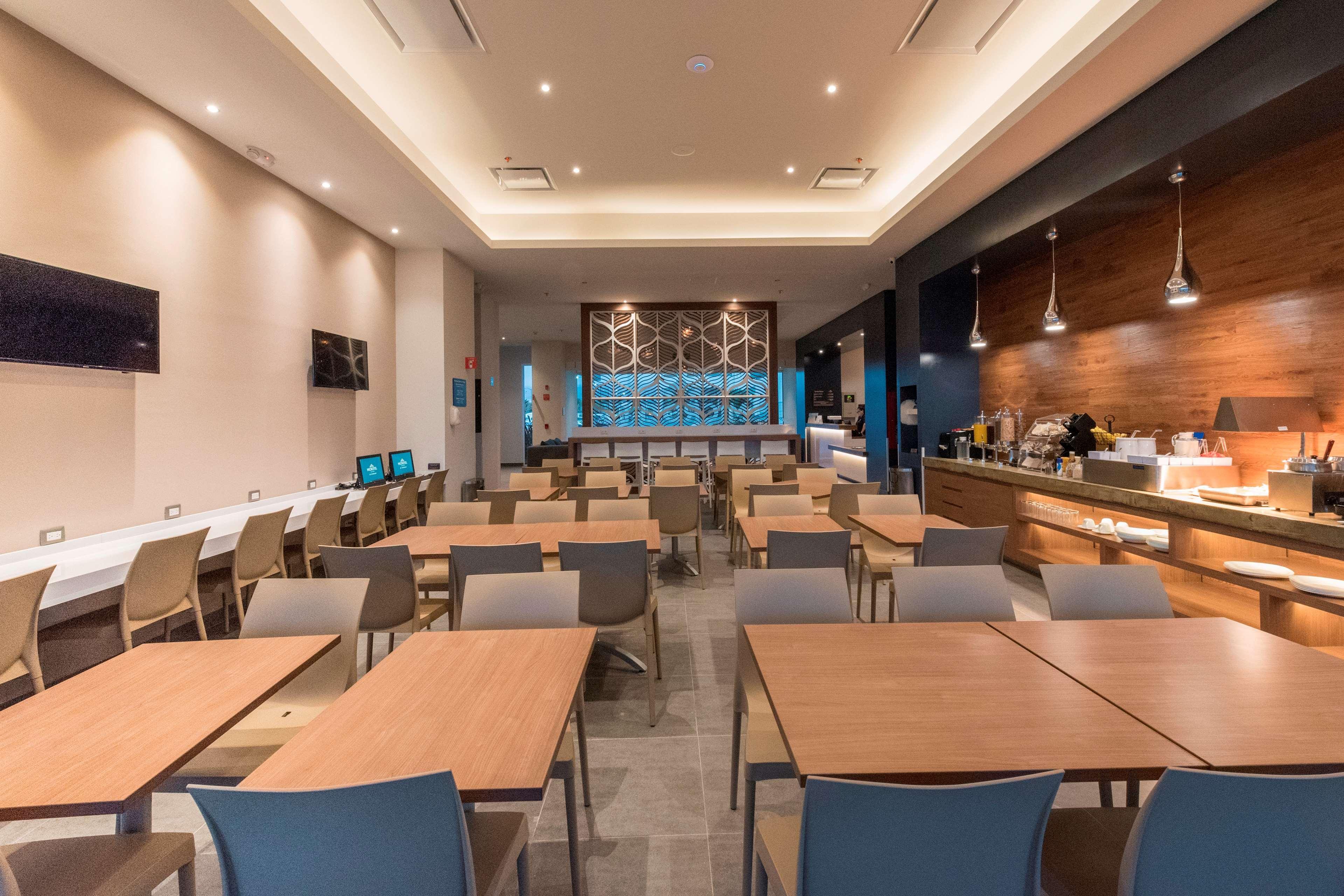 Microtel Inn & Suites By Wyndham San Luis Potosí Exteriér fotografie