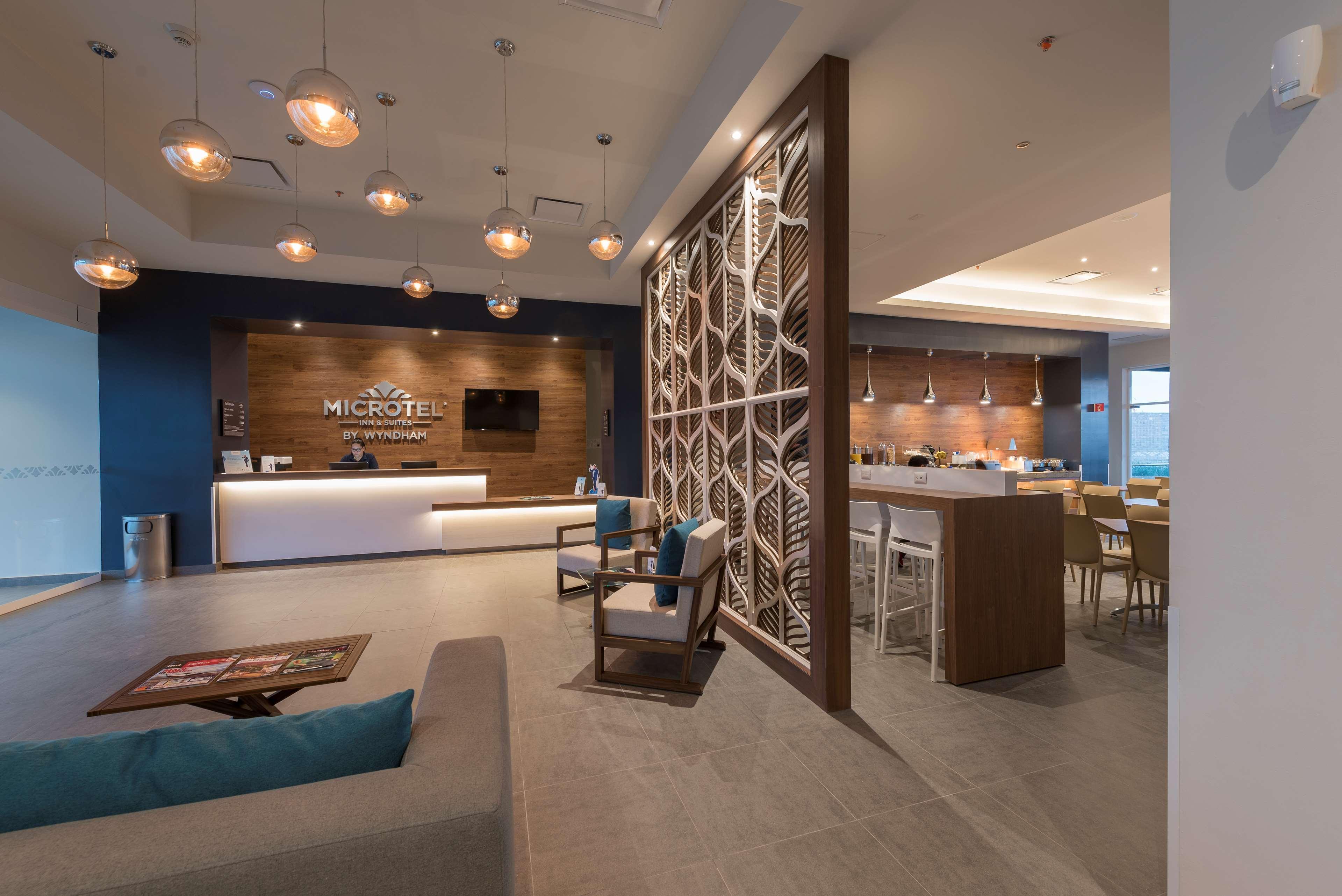 Microtel Inn & Suites By Wyndham San Luis Potosí Exteriér fotografie