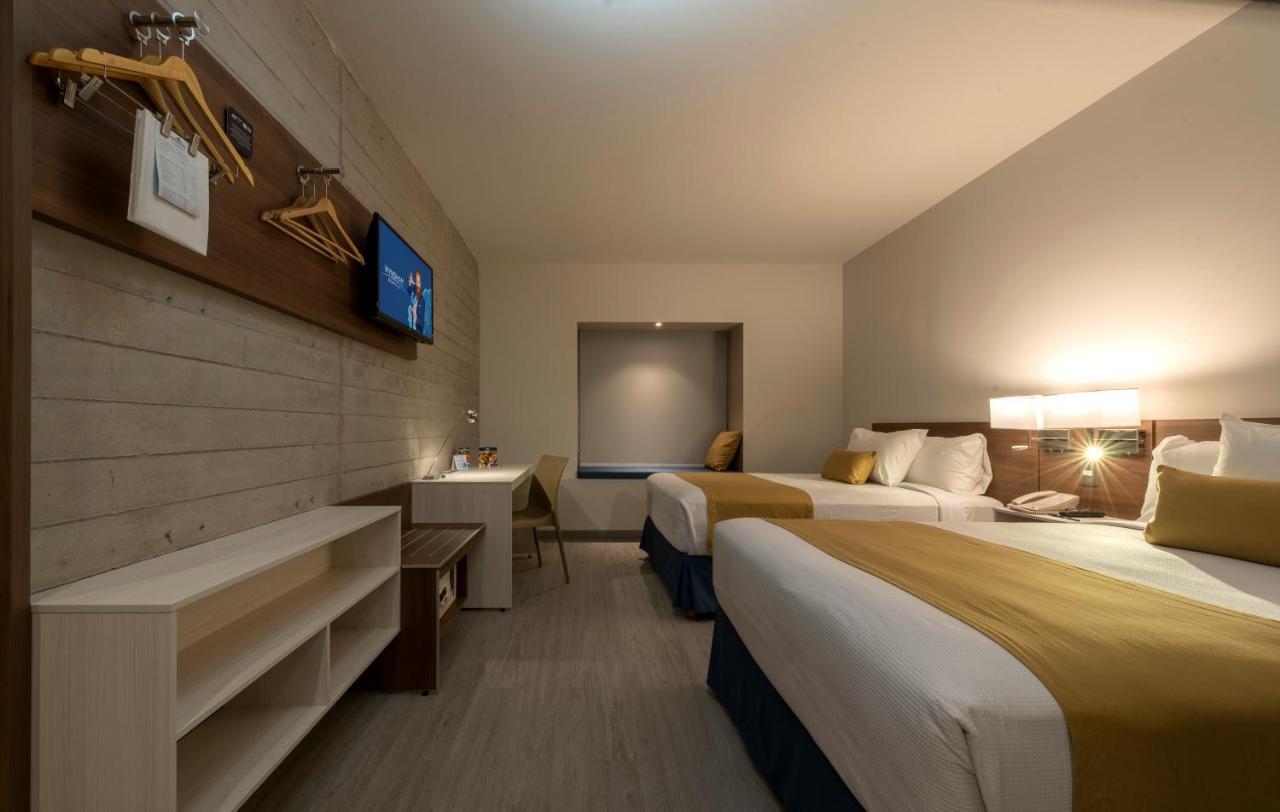 Microtel Inn & Suites By Wyndham San Luis Potosí Exteriér fotografie