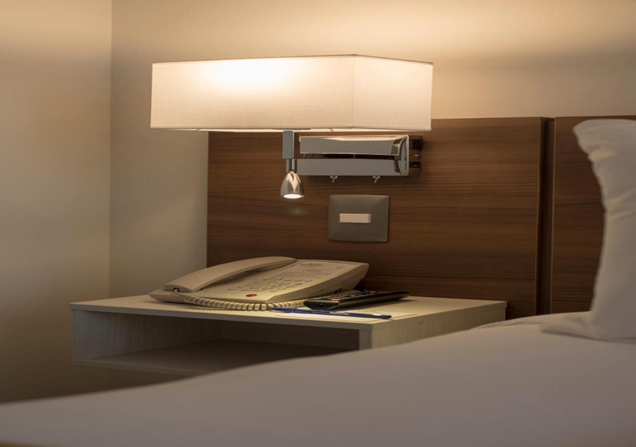 Microtel Inn & Suites By Wyndham San Luis Potosí Exteriér fotografie